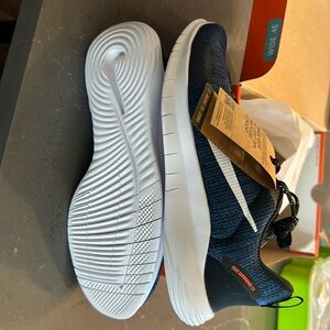 Brand news with tags, in box- Nike Flex Experience RN 12 Wide